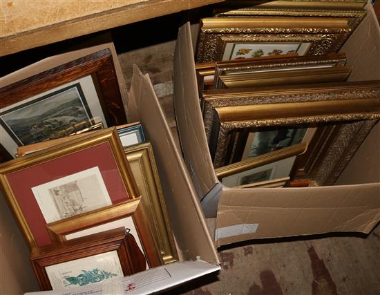 2 boxes of gilt frames & prnts